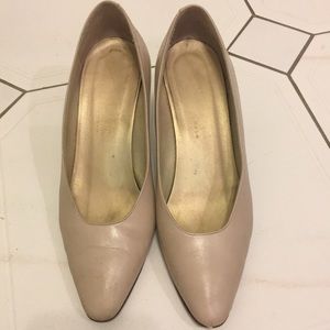 Leather upper and sole, 7N